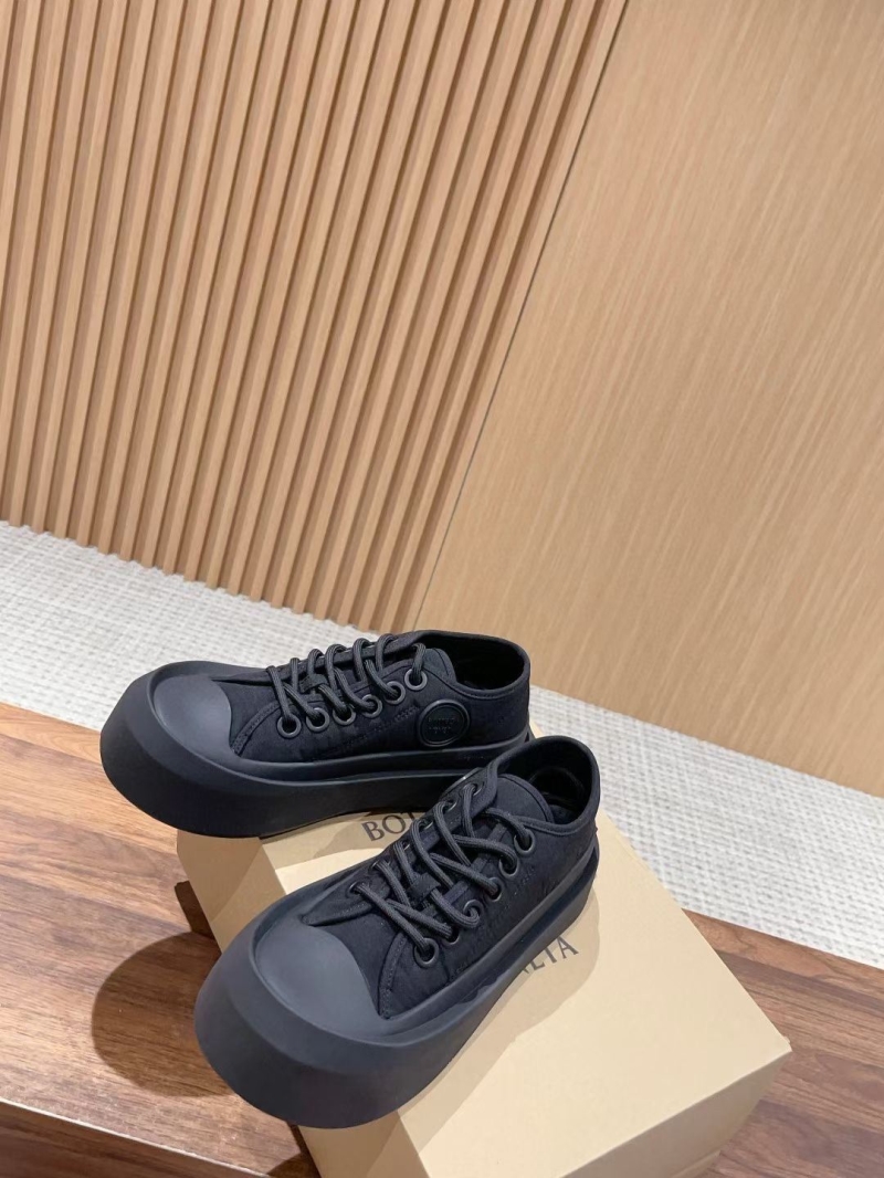 Gucci Casual Shoes